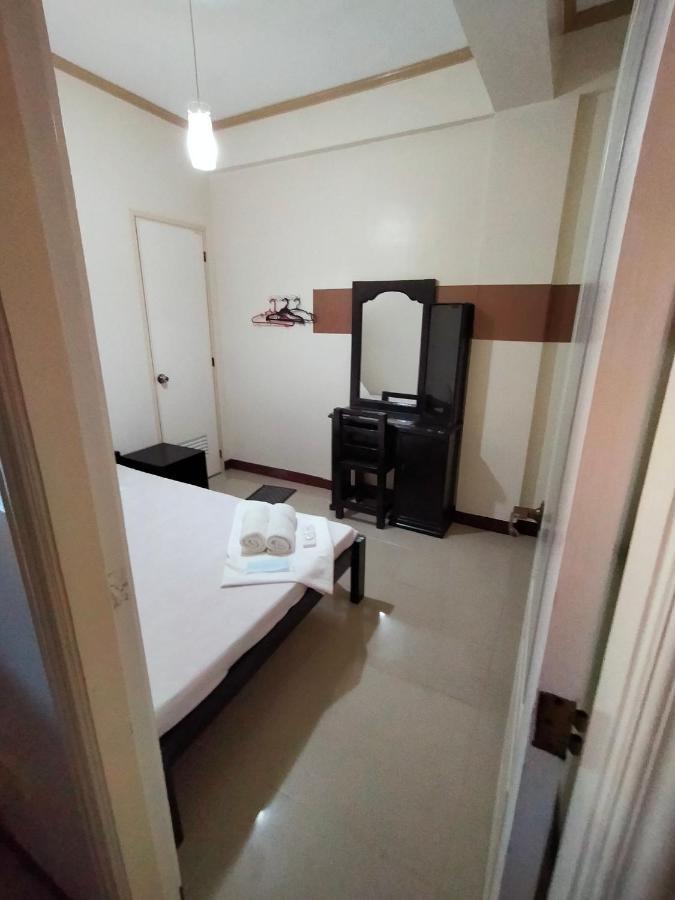לאואג V.F. Riton Apartelle מראה חיצוני תמונה
