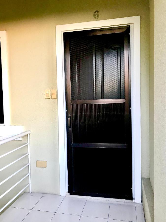 לאואג V.F. Riton Apartelle מראה חיצוני תמונה