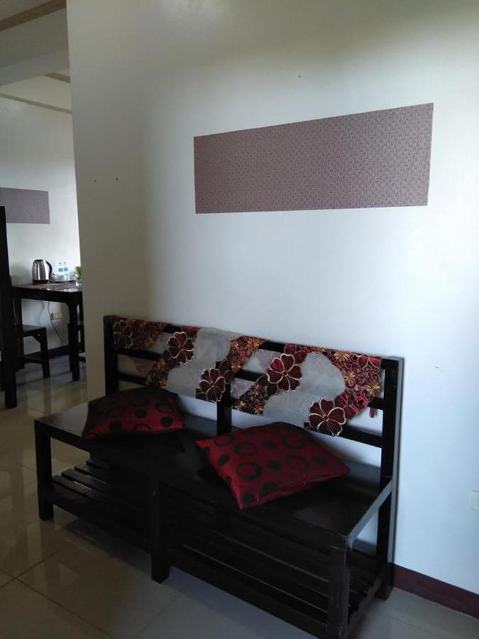 לאואג V.F. Riton Apartelle מראה חיצוני תמונה